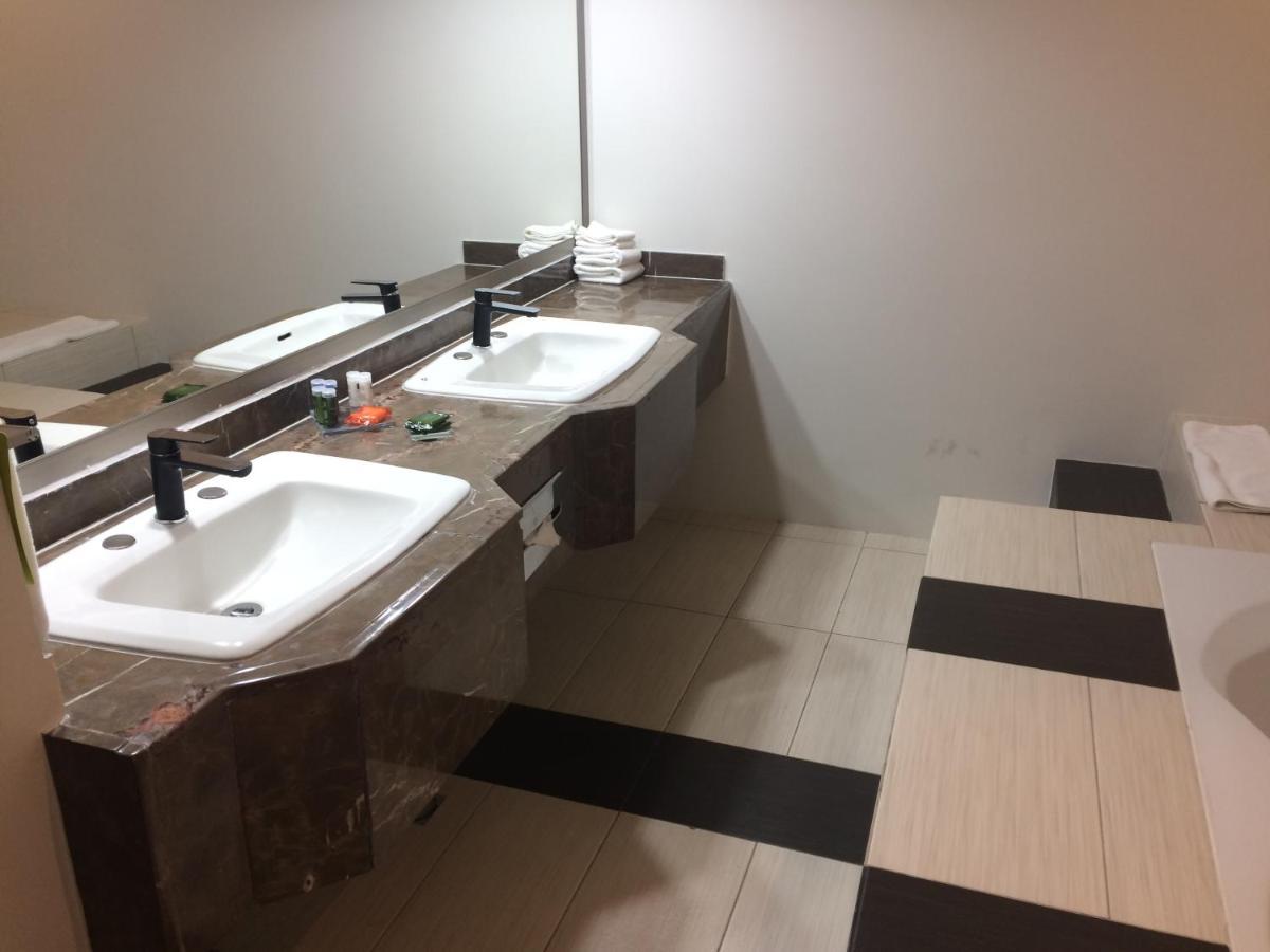 Radisson Hotel & Convention Center Toluca Zewnętrze zdjęcie