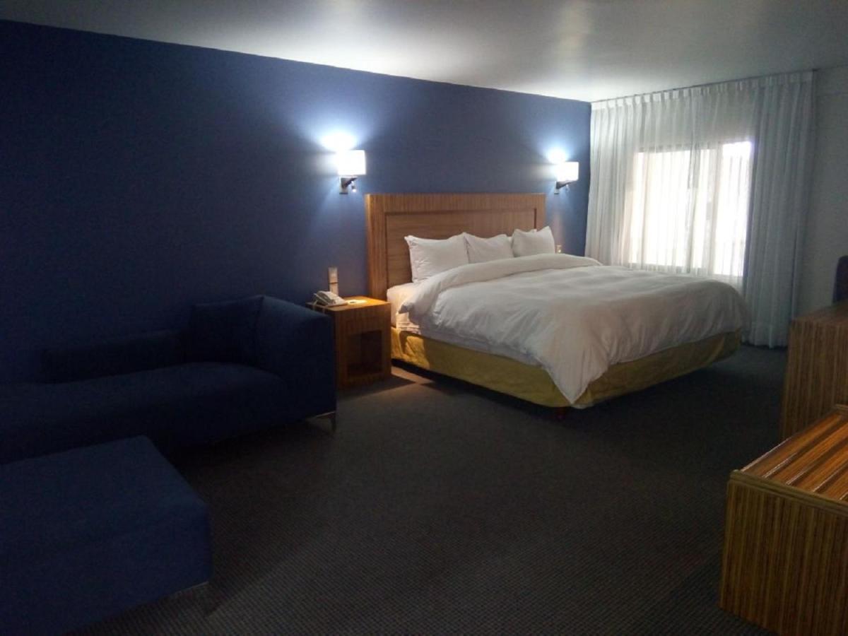 Radisson Hotel & Convention Center Toluca Zewnętrze zdjęcie