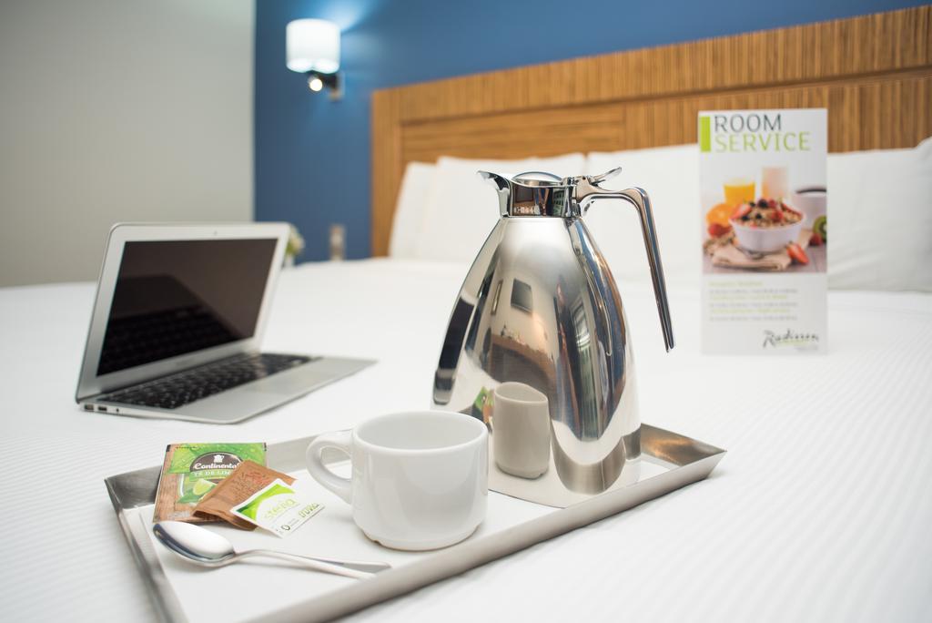 Radisson Hotel & Convention Center Toluca Zewnętrze zdjęcie