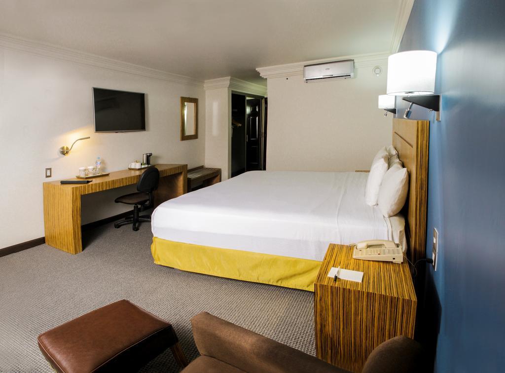 Radisson Hotel & Convention Center Toluca Zewnętrze zdjęcie